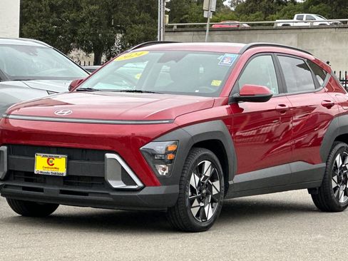 Used 2024 Hyundai Kona SEL image 9