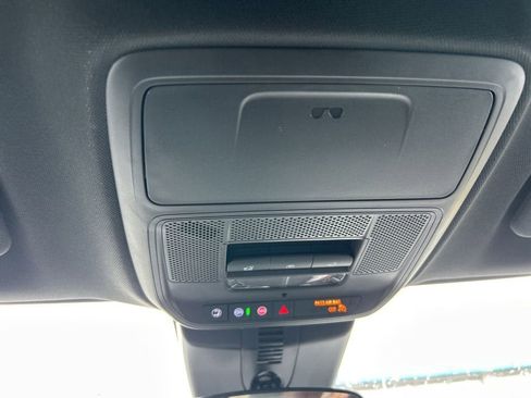 New 2026 Chevrolet Traverse LT w/ Sun and Wheel Package image 13