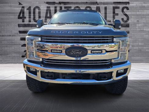 Used 2017 Ford F350 Lariat w/ Lariat Value Package AWD/4WD image 5