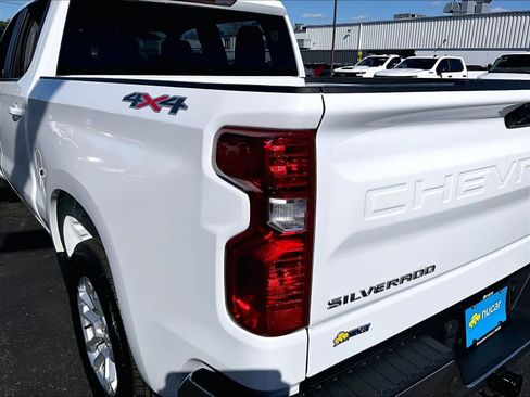 Used 2023 Chevrolet Silverado 1500 LT image 34
