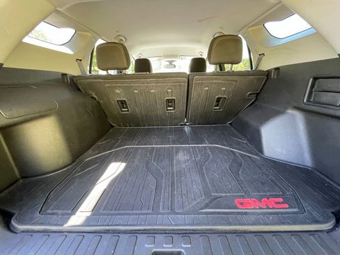Certified 2021 GMC Terrain SLE w/ Driver Convenience Package AWD/4WD image 18