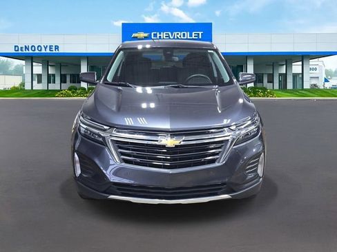 Used 2023 Chevrolet Equinox LT AWD/4WD image 4
