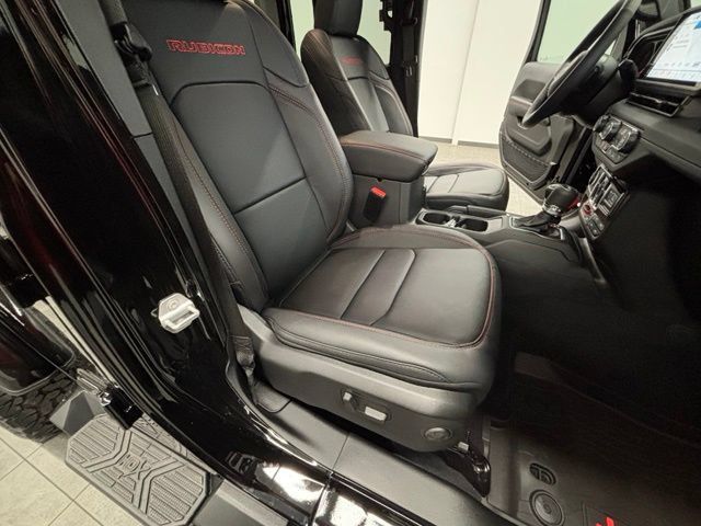Used 2026 Jeep Wrangler Unlimited Rubicon AWD/4WD image 48