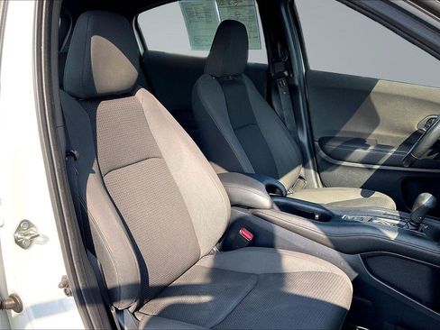 Used 2019 Honda HR-V Sport image 8