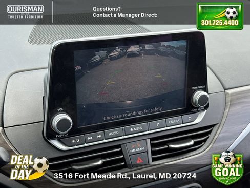 Used 2025 Nissan Altima 2.5 SV FWD image 12