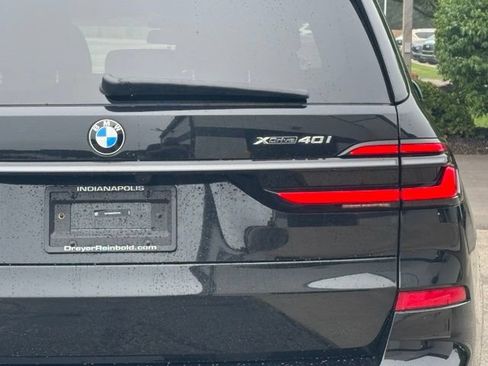 Used 2026 BMW X7 xDrive40i w/ M Sport Package AWD/4WD image 7