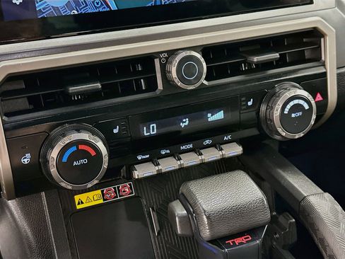 Used 2025 Toyota Tacoma TRD Sport w/ TRD Sport Upgrade Package AWD/4WD image 24