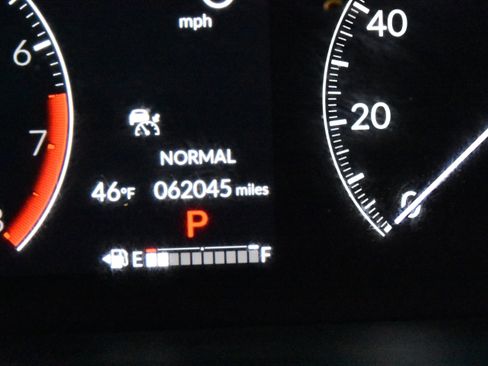 Used 2023 Honda Pilot EX-L image 37