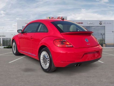 Used 2016 Volkswagen Beetle 1.8T SE FWD image 3