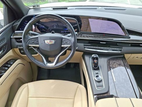 Certified 2023 Cadillac Escalade Premium Luxury image 14