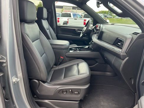 Certified 2025 Chevrolet Tahoe LT AWD/4WD image 13