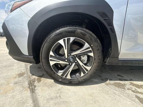 Used 2026 Subaru Crosstrek 2.5i Premium AWD/4WD image 10