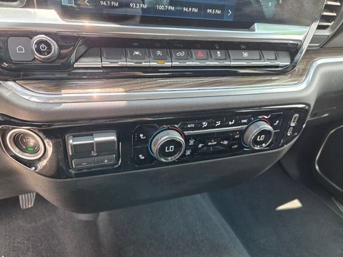 Used 2025 Chevrolet Silverado 1500 LT RWD image 24
