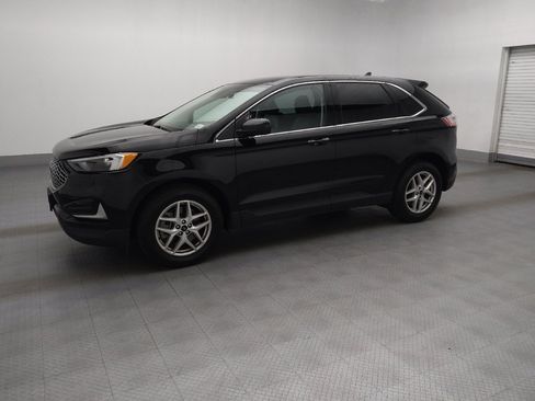 Used 2023 Ford Edge SEL image 2