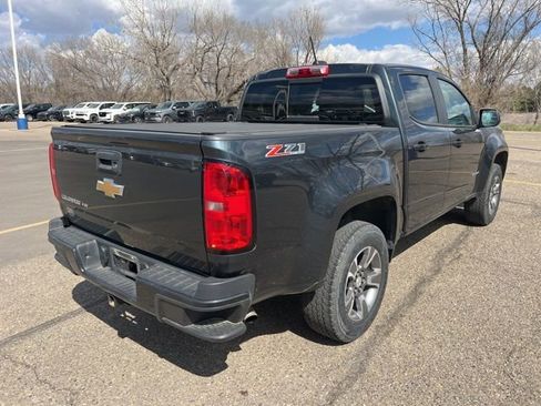 Used 2017 Chevrolet Colorado Z71 AWD/4WD image 8