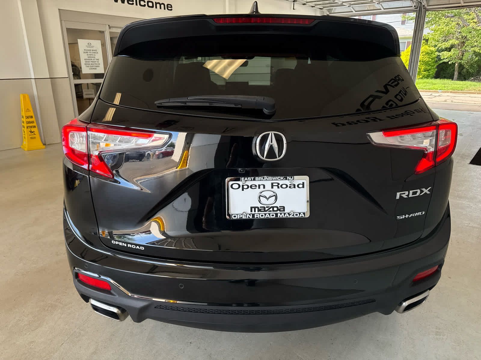 Used 2024 Acura RDX w/ Technology Package AWD/4WD image 6