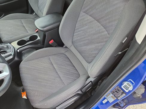 Used 2021 Kia Seltos LX image 13