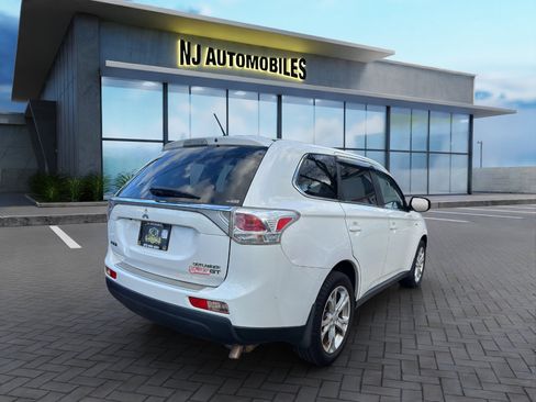 Used 2014 Mitsubishi Outlander GT image 7