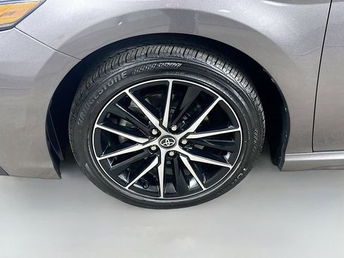 Used 2024 Toyota Camry SE image 8