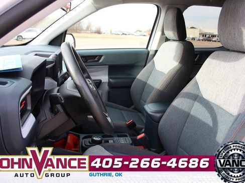 Used 2022 Ford Maverick XLT image 24