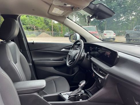 Used 2024 Buick Encore GX Preferred FWD image 37