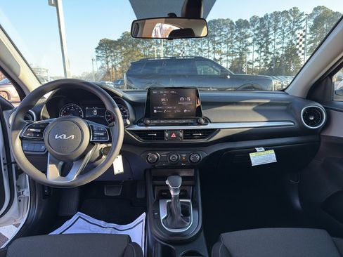 Certified 2024 Kia Forte LXS image 13