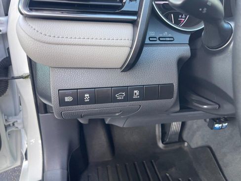 Used 2022 Toyota Camry LE FWD image 17