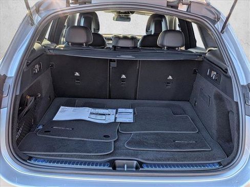 Certified 2025 Mercedes-Benz GLC 300 4MATIC image 6