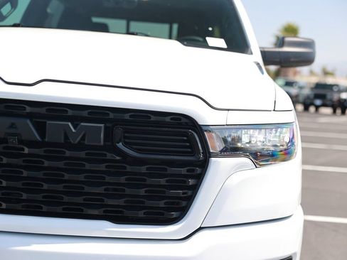 New 2026 RAM 1500 Express AWD/4WD image 5