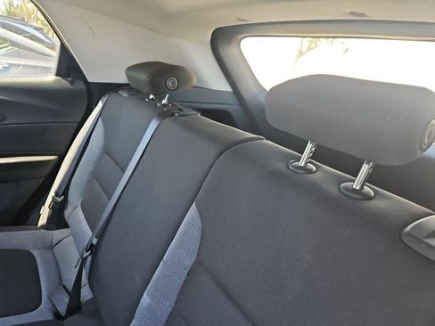 Used 2023 Chevrolet TrailBlazer LS FWD image 12