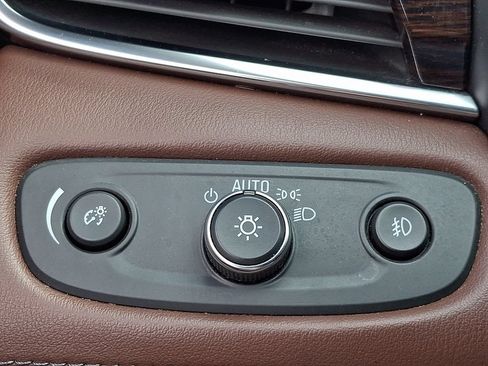 Used 2019 Buick LaCrosse Avenir w/ Driver Confidence Package II AWD/4WD image 30