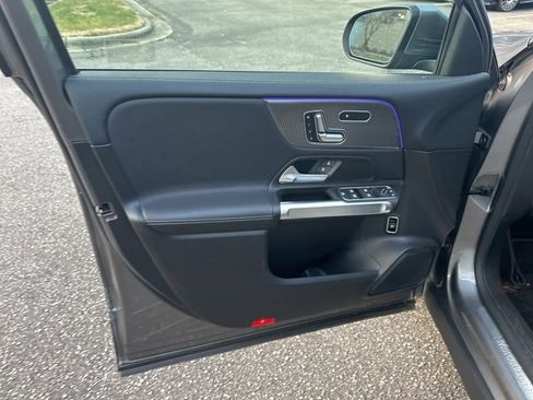 Certified 2021 Mercedes-Benz GLB 250 4MATIC image 13