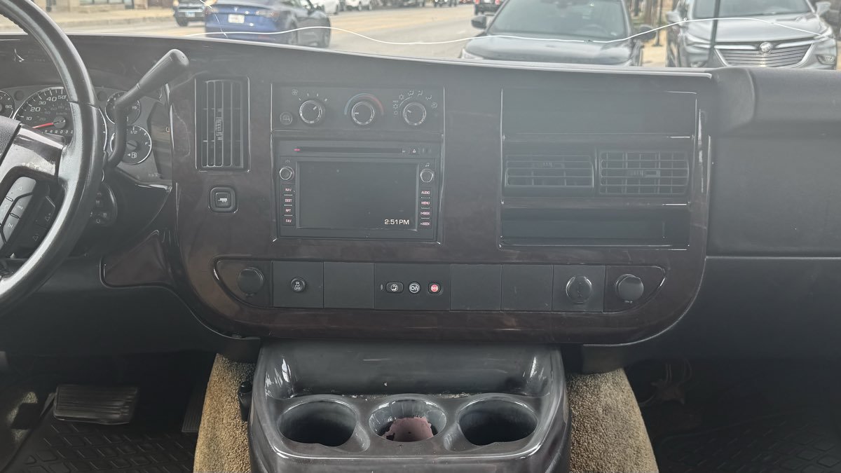 Used 2014 GMC Savana 1500 RWD image 11