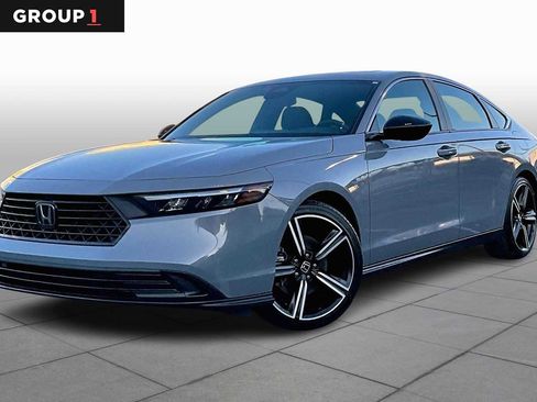 Used 2023 Honda Accord Sport image 1