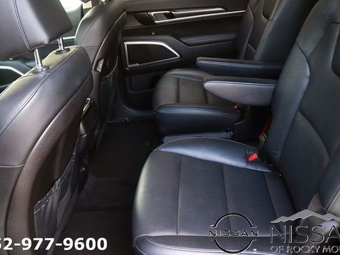Used 2023 Kia Telluride S w/ S Sunroof Package FWD image 12