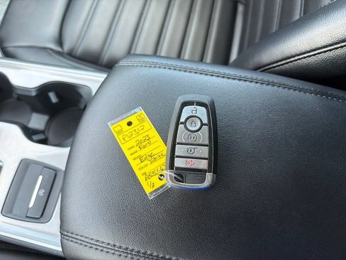 Used 2023 Ford Edge SEL w/ Convenience Package AWD/4WD image 20