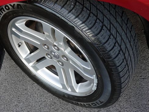 Used 2006 Dodge Magnum R/T w/ Convenience Group II RWD image 46