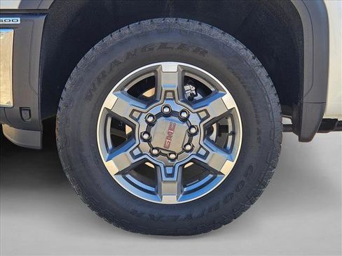 Used 2025 GMC Sierra 2500 SLT w/ Texas SLT Premium Package image 23