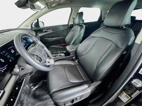 Used 2023 Kia Sportage EX FWD image 11