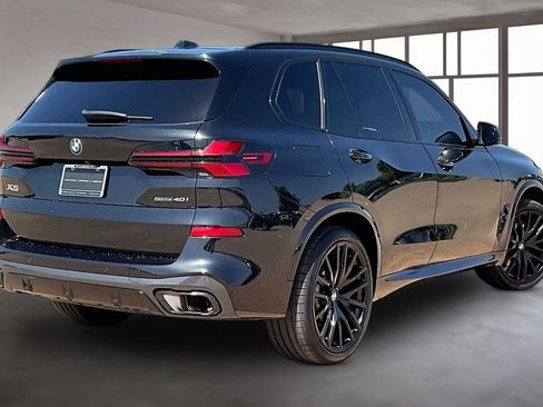 Used 2025 BMW X5 sDrive40i w/ M Sport Package RWD image 2