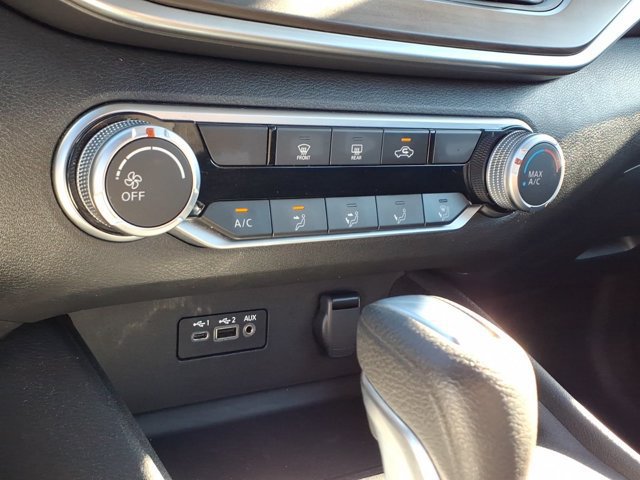 Used 2025 Nissan Altima 2.5 SV FWD image 14