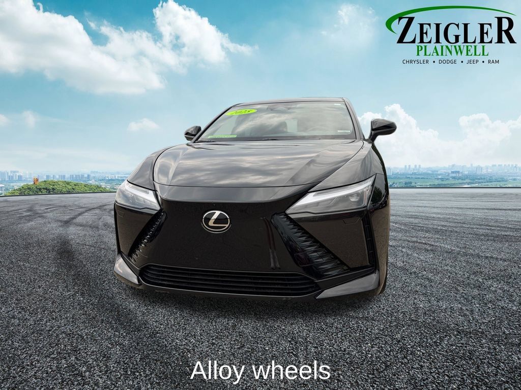 Used 2025 Lexus RZ 300e w/ Accessory Package (2T) FWD image 9