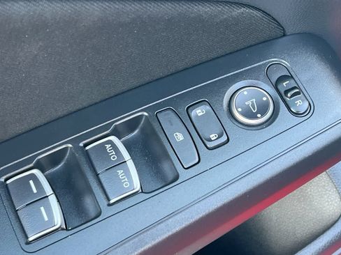 Used 2023 Honda Civic Sport image 13