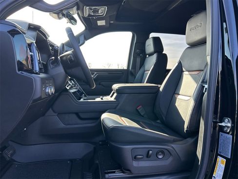 New 2026 GMC Sierra 3500 AT4 w/ AT4 Premium Plus Package image 17