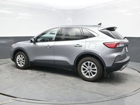 Used 2022 Ford Escape SE w/ Convenience Package AWD/4WD image 4