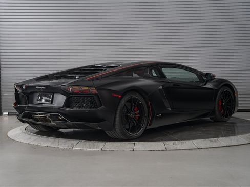 Used 2016 Lamborghini Aventador LP 700-4 AWD/4WD image 5