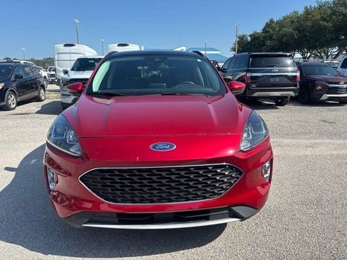 Used 2022 Ford Escape SEL FWD image 2