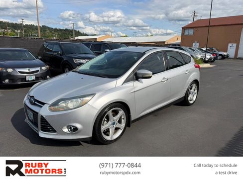 Used 2013 Ford Focus Titanium w/ Titanium Handling Pkg FWD image 1
