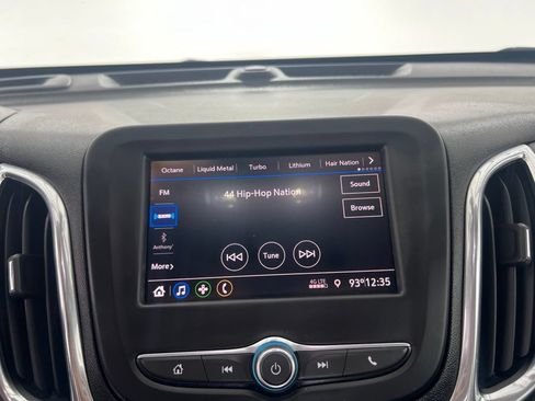 Used 2020 Chevrolet Equinox LT FWD image 12