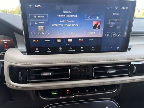 Certified 2022 Lincoln Nautilus FWD w/ Premium Package image 33